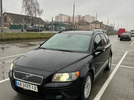 Чорний Вольво V50, об'ємом двигуна 2 л та пробігом 284 тис. км за 4900 $, фото 1 на Automoto.ua