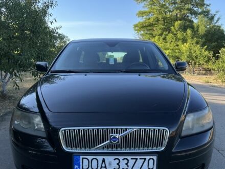 Вольво В50 2004 в Николаеве на Automoto.ua Черный Вольво В50, объемом двигателя 0 л и пробегом 351 тыс. км за 2700 $, фото 1 на Automoto.ua