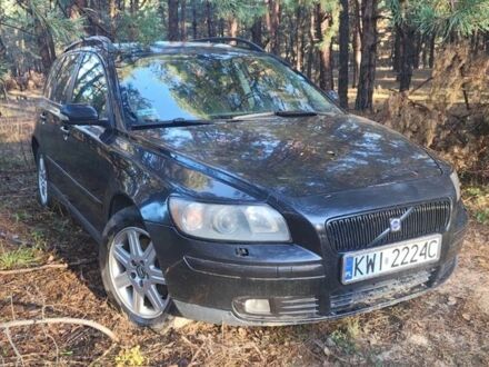 Черный Вольво В50, объемом двигателя 2 л и пробегом 360 тыс. км за 2500 $, фото 1 на Automoto.ua