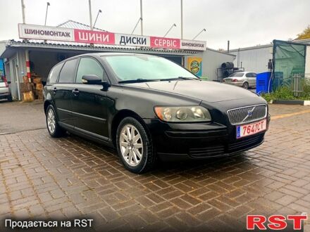 Черный Вольво В50, объемом двигателя 1.6 л и пробегом 320 тыс. км за 3300 $, фото 1 на Automoto.ua