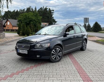 Чорний Вольво V50, об'ємом двигуна 2 л та пробігом 250 тис. км за 4750 $, фото 1 на Automoto.ua