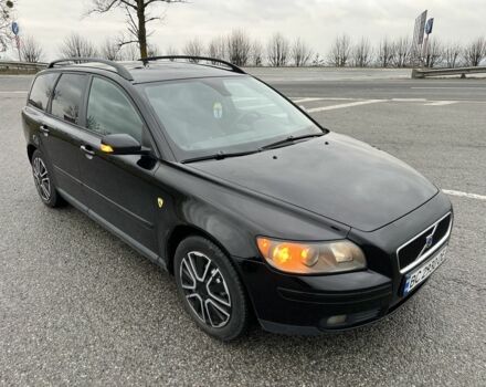 Черный Вольво В50, объемом двигателя 1.8 л и пробегом 275 тыс. км за 4999 $, фото 1 на Automoto.ua