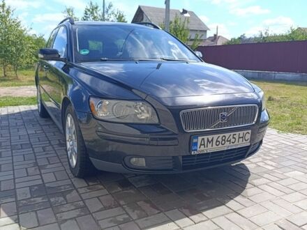 Чорний Вольво V50, об'ємом двигуна 2 л та пробігом 371 тис. км за 5600 $, фото 1 на Automoto.ua
