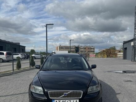 Чорний Вольво V50, об'ємом двигуна 1.6 л та пробігом 272 тис. км за 5300 $, фото 1 на Automoto.ua