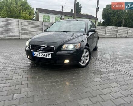 Чорний Вольво V50, об'ємом двигуна 2 л та пробігом 233 тис. км за 5999 $, фото 1 на Automoto.ua