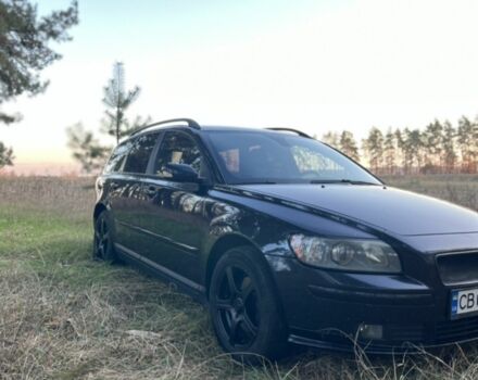 Чорний Вольво V50, об'ємом двигуна 2 л та пробігом 366 тис. км за 5500 $, фото 1 на Automoto.ua