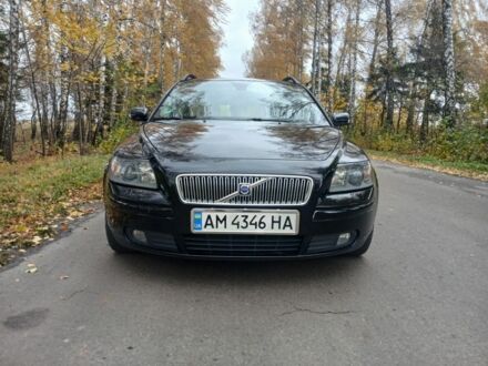 Вольво V50 2006 у Бердичеве на Automoto.ua Чорний Вольво V50, об'ємом двигуна 2.4 л та пробігом 260 тис. км за 5800 $, фото 1 на Automoto.ua