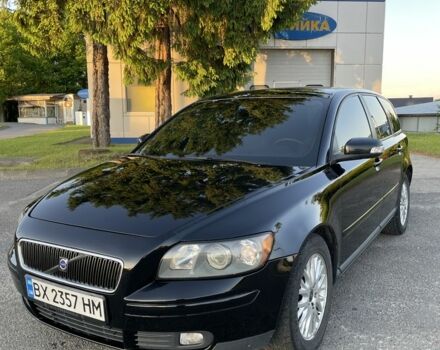 Черный Вольво В50, объемом двигателя 1.6 л и пробегом 260 тыс. км за 5500 $, фото 1 на Automoto.ua