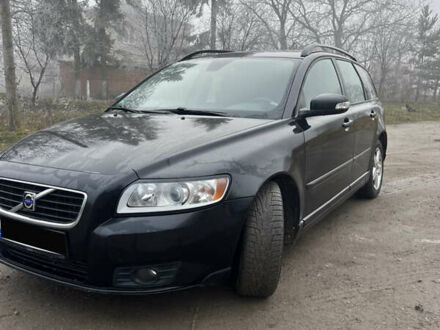 Черный Вольво В50, объемом двигателя 2 л и пробегом 252 тыс. км за 5700 $, фото 1 на Automoto.ua