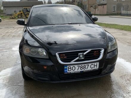 Вольво В50 2007 в Черткове на Automoto.ua Черный Вольво В50, объемом двигателя 2 л и пробегом 320 тыс. км за 5850 $, фото 1 на Automoto.ua