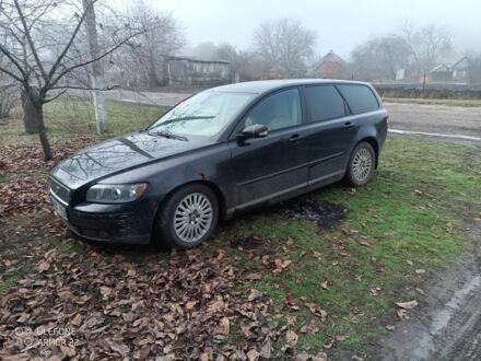 Черный Вольво В50, объемом двигателя 0 л и пробегом 250 тыс. км за 1600 $, фото 1 на Automoto.ua