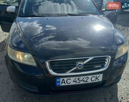 Черный Вольво В50, объемом двигателя 1.56 л и пробегом 270 тыс. км за 5900 $, фото 1 на Automoto.ua