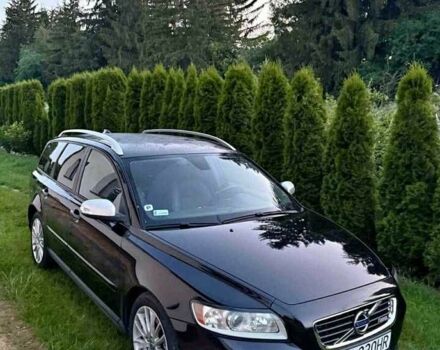 Чорний Вольво V50, об'ємом двигуна 2 л та пробігом 376 тис. км за 2408 $, фото 1 на Automoto.ua