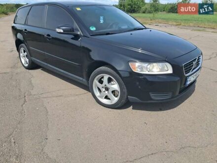 Вольво V50 2008 у Любешів на Automoto.ua Чорний Вольво V50, об'ємом двигуна 2 л та пробігом 276 тис. км за 8000 $, фото 1 на Automoto.ua