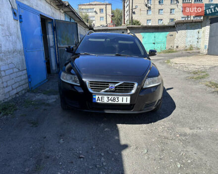Черный Вольво В50, объемом двигателя 1.56 л и пробегом 274 тыс. км за 7500 $, фото 1 на Automoto.ua