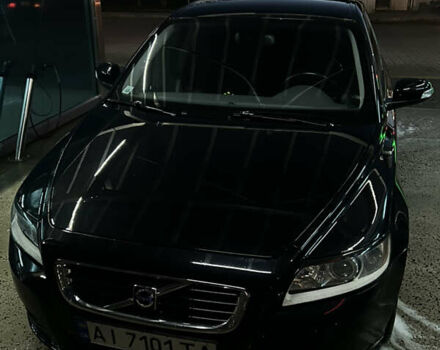 Черный Вольво В50, объемом двигателя 2 л и пробегом 275 тыс. км за 8300 $, фото 1 на Automoto.ua