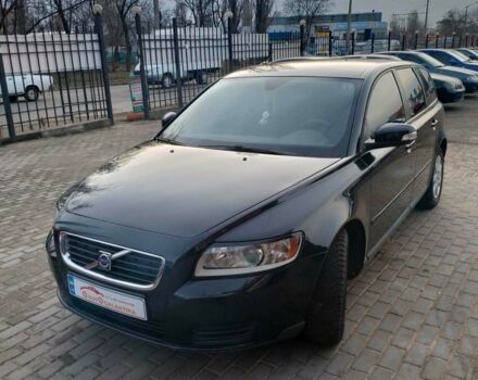 Черный Вольво В50, объемом двигателя 1.6 л и пробегом 215 тыс. км за 8425 $, фото 1 на Automoto.ua