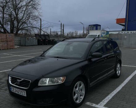 Черный Вольво В50, объемом двигателя 1.8 л и пробегом 250 тыс. км за 7100 $, фото 1 на Automoto.ua