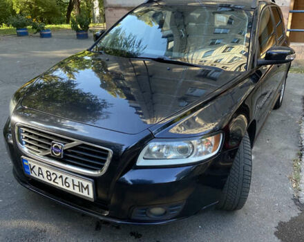 Чорний Вольво V50, об'ємом двигуна 1.56 л та пробігом 250 тис. км за 6500 $, фото 1 на Automoto.ua