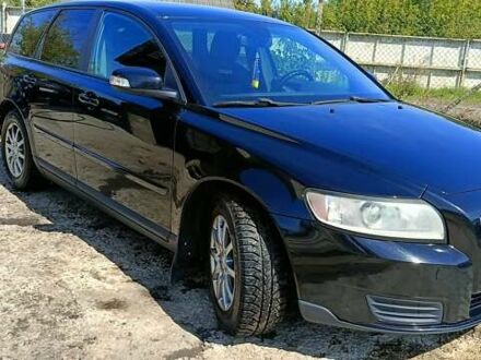 Черный Вольво В50, объемом двигателя 1.6 л и пробегом 220 тыс. км за 6300 $, фото 1 на Automoto.ua