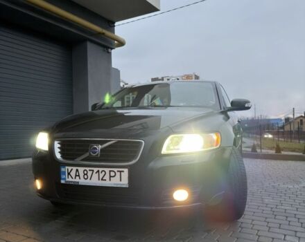 Чорний Вольво V50, об'ємом двигуна 1.6 л та пробігом 300 тис. км за 5000 $, фото 1 на Automoto.ua