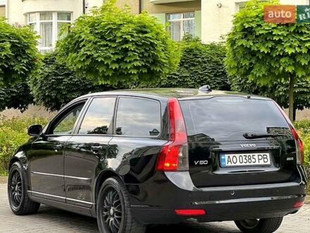 Черный Вольво В50, объемом двигателя 2 л и пробегом 323 тыс. км за 6000 $, фото 1 на Automoto.ua
