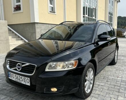 Черный Вольво В50, объемом двигателя 1.6 л и пробегом 307 тыс. км за 6200 $, фото 1 на Automoto.ua