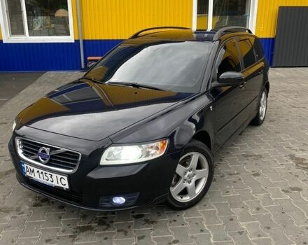 Черный Вольво В50, объемом двигателя 1.6 л и пробегом 261 тыс. км за 5800 $, фото 1 на Automoto.ua