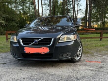 Вольво V50 2008 у Лысянке на Automoto.ua Чорний Вольво V50, об'ємом двигуна 1 л та пробігом 32 тис. км за 6300 $, фото 1 на Automoto.ua