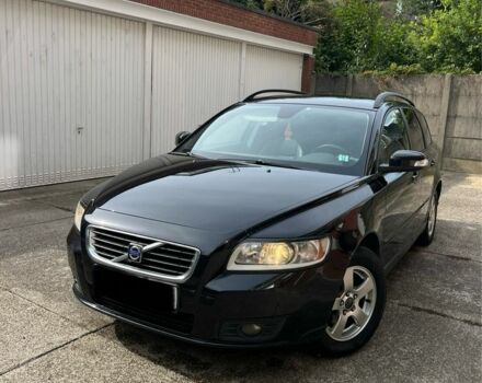 Черный Вольво В50, объемом двигателя 1.6 л и пробегом 348 тыс. км за 6100 $, фото 1 на Automoto.ua