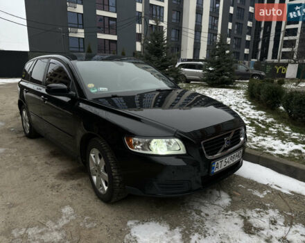 Черный Вольво В50, объемом двигателя 2 л и пробегом 301 тыс. км за 6200 $, фото 1 на Automoto.ua
