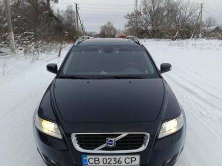 Черный Вольво В50, объемом двигателя 1.6 л и пробегом 220 тыс. км за 6100 $, фото 1 на Automoto.ua