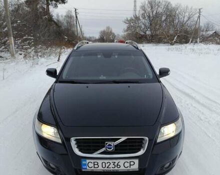 Черный Вольво В50, объемом двигателя 1.6 л и пробегом 220 тыс. км за 6100 $, фото 1 на Automoto.ua