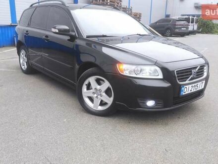 Чорний Вольво V50, об'ємом двигуна 2 л та пробігом 240 тис. км за 8300 $, фото 1 на Automoto.ua