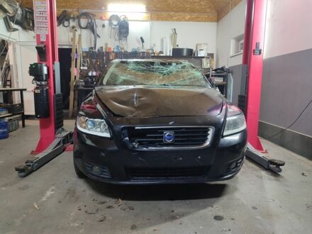 Чорний Вольво V50, об'ємом двигуна 1.6 л та пробігом 234 тис. км за 2700 $, фото 1 на Automoto.ua