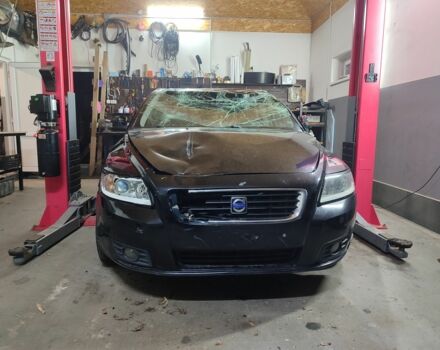 Чорний Вольво V50, об'ємом двигуна 1.6 л та пробігом 234 тис. км за 2700 $, фото 1 на Automoto.ua