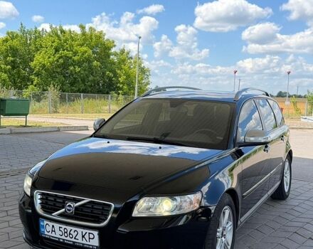 Чорний Вольво V50, об'ємом двигуна 1.56 л та пробігом 240 тис. км за 6600 $, фото 1 на Automoto.ua