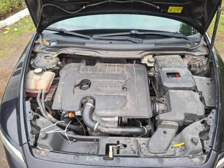 Вольво В50 2009 в Новоукраинке на Automoto.ua Черный Вольво В50, объемом двигателя 1.6 л и пробегом 265 тыс. км за 7800 $, фото 1 на Automoto.ua