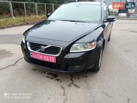 Черный Вольво В50, объемом двигателя 1.6 л и пробегом 262 тыс. км за 5700 $, фото 1 на Automoto.ua