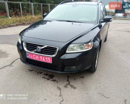 Черный Вольво В50, объемом двигателя 1.6 л и пробегом 262 тыс. км за 5700 $, фото 1 на Automoto.ua