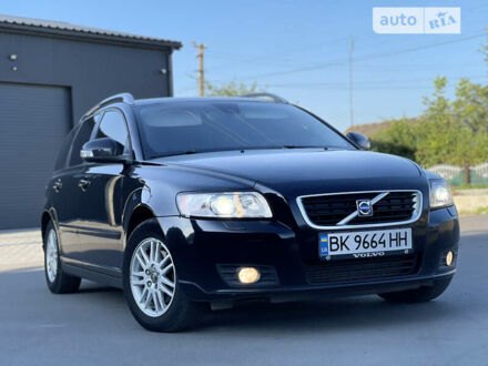 Вольво V50 2009 у Млынове на Automoto.ua Чорний Вольво V50, об'ємом двигуна 1.6 л та пробігом 223 тис. км за 6700 $, фото 1 на Automoto.ua