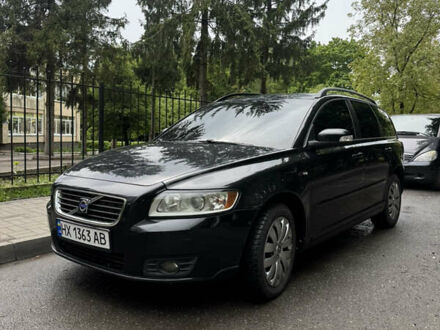 Вольво V50 2009 у Хмельницькому на Automoto.ua Чорний Вольво V50, об'ємом двигуна 1.56 л та пробігом 302 тис. км за 6600 $, фото 1 на Automoto.ua