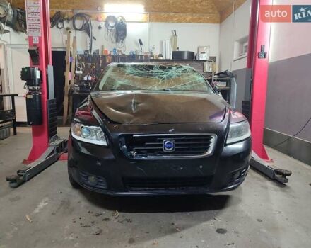 Чорний Вольво V50, об'ємом двигуна 1.6 л та пробігом 234 тис. км за 2700 $, фото 1 на Automoto.ua