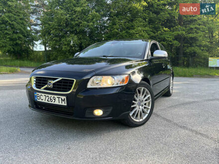 Вольво В50 2009 в Трускавце на Automoto.ua Черный Вольво В50, объемом двигателя 1.56 л и пробегом 200 тыс. км за 6800 $, фото 1 на Automoto.ua