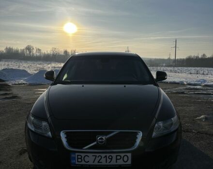 Чорний Вольво V50, об'ємом двигуна 1.6 л та пробігом 257 тис. км за 8300 $, фото 1 на Automoto.ua