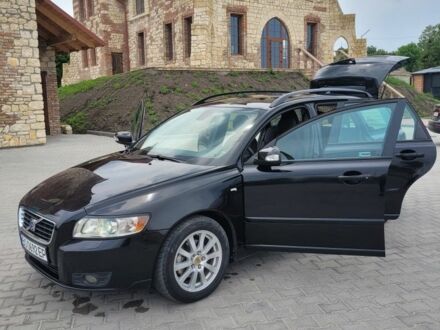 Вольво В50 2009 в Бережанах на Automoto.ua Черный Вольво В50, объемом двигателя 1.6 л и пробегом 246 тыс. км за 6200 $, фото 1 на Automoto.ua