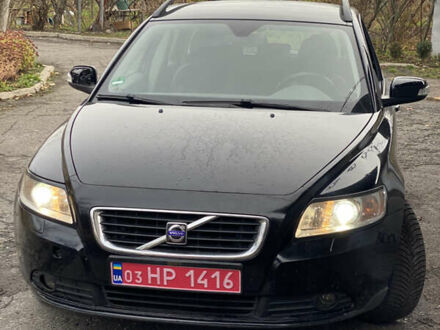 Черный Вольво В50, объемом двигателя 0 л и пробегом 198 тыс. км за 6500 $, фото 1 на Automoto.ua