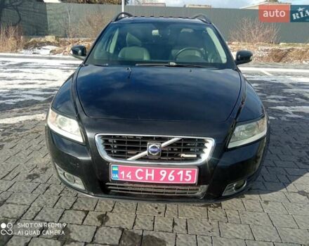 Черный Вольво В50, объемом двигателя 1.6 л и пробегом 262 тыс. км за 5900 $, фото 1 на Automoto.ua