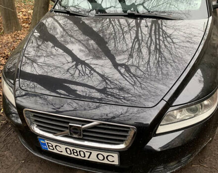 Черный Вольво В50, объемом двигателя 2 л и пробегом 245 тыс. км за 8300 $, фото 1 на Automoto.ua