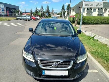 Вольво V50 2009 у Луцьку на Automoto.ua Чорний Вольво V50, об'ємом двигуна 1.56 л та пробігом 185 тис. км за 6900 $, фото 1 на Automoto.ua